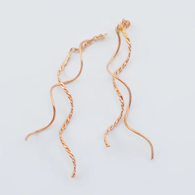 گوشواره فرفری